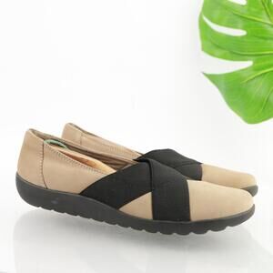 Clarks Womens Medora Jem Slip On Shoes Size 9.5 M Tan Leather Elastic Strap Flat